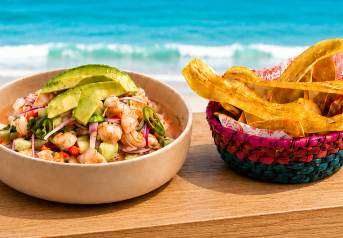 Ceviche de camarón con plátano frito de Señor Frog’s Hollywood Beach