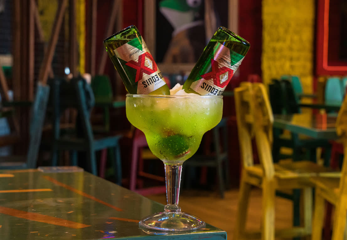 Margarita con dos coronitas de Señor Frog’s Panama City Beach