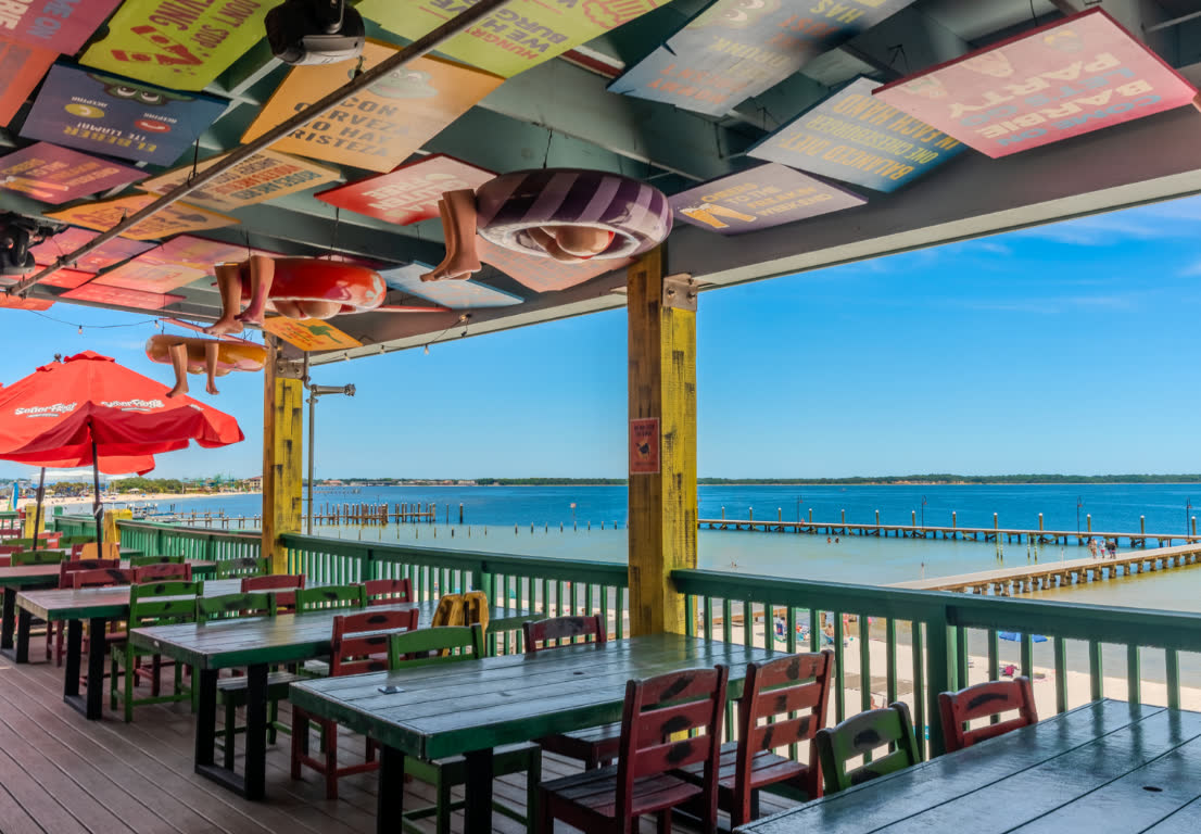 La terraza sobre el agua de Señor Frog’s Pensacola Beach