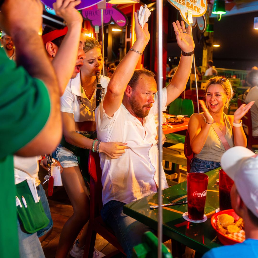 El ambiente de fiesta en Señor Frog’s Pensacola Beach