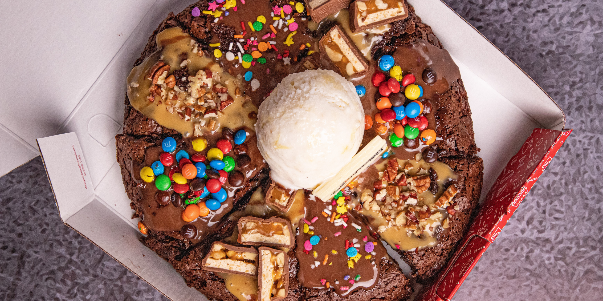 brownie pizza