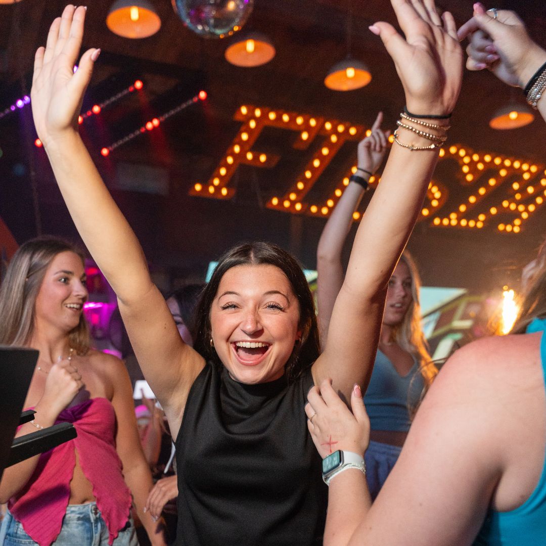 the-best-spot-in-playa-del-carmen-senor-frogs (4)