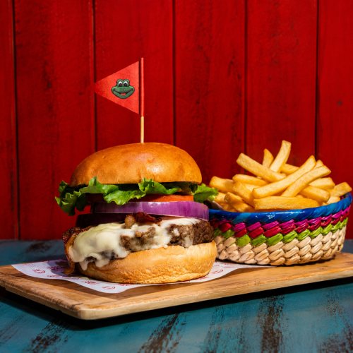 Classic Bacon Cheeseburger