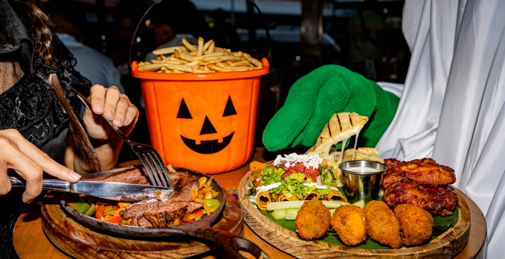 desktop banner blog seÑor frogs halloween activities