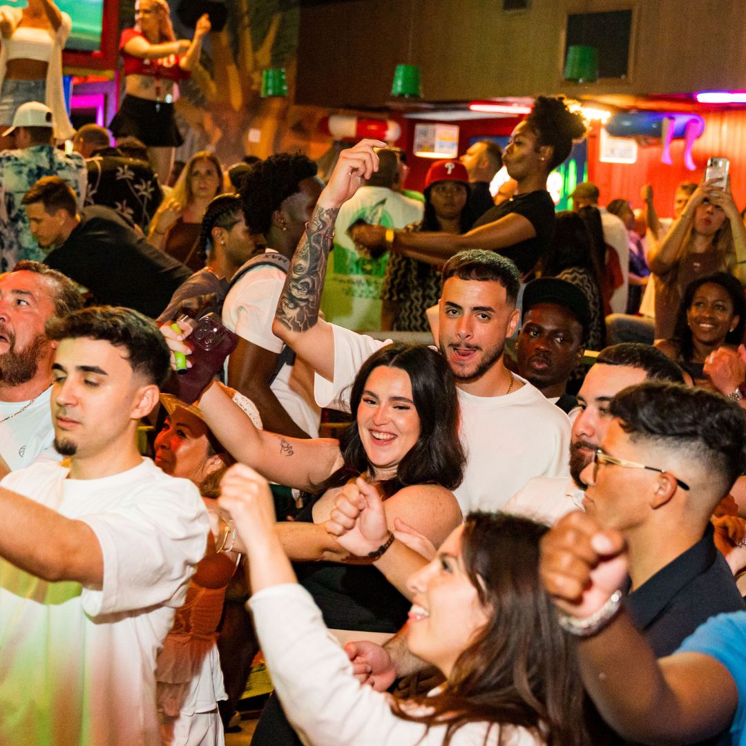 mexican-food-and-fiesta-senor-frogs (5)