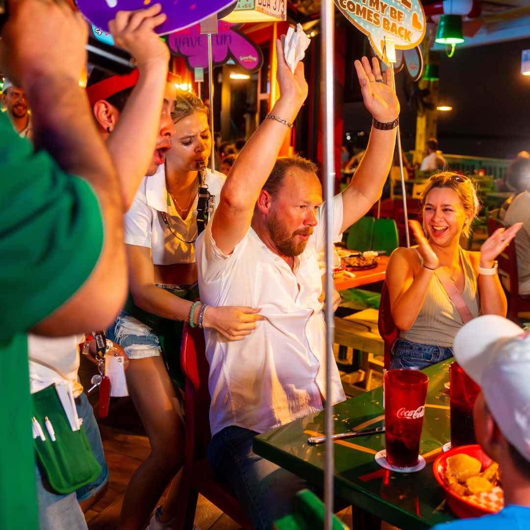 the-best-spot-in-playa-del-carmen-senor-frogs (5)