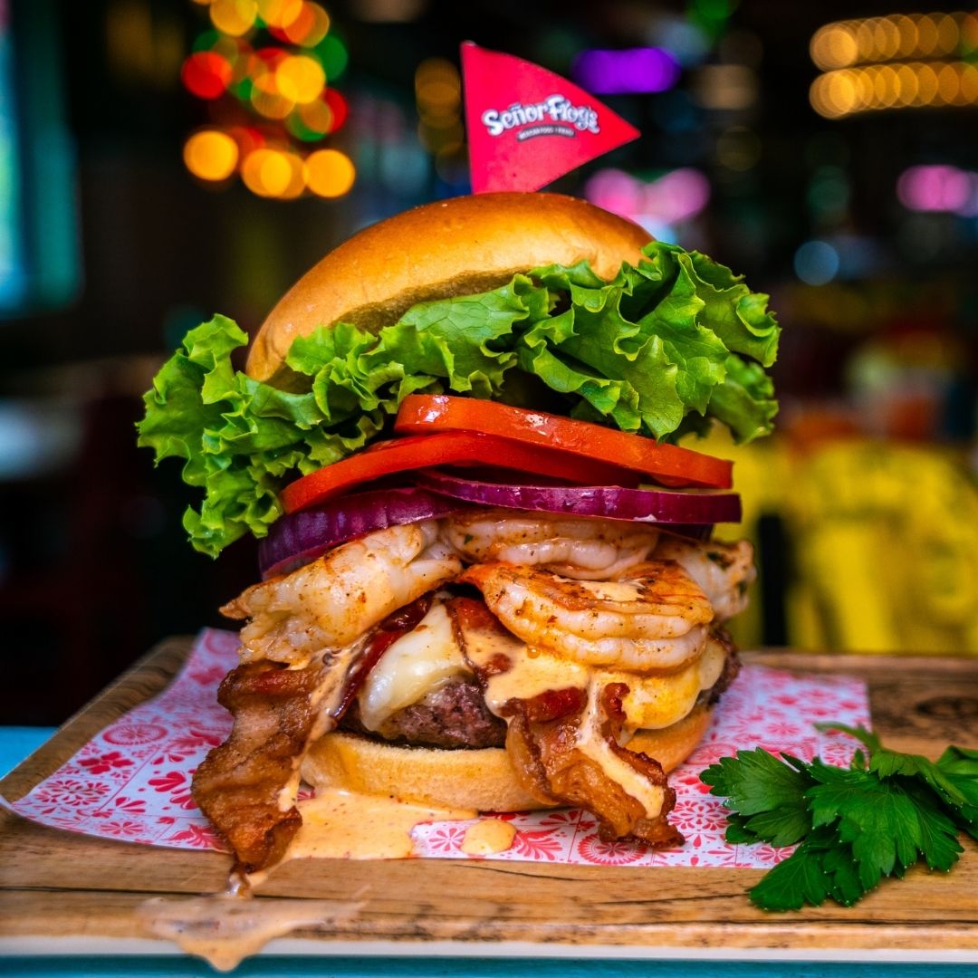 what-to-do-in-pensacola-beach-señnor-frogs-01 (2)